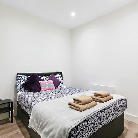 Mondial Apartments At Heathrow Harmondsworth Εξωτερικό φωτογραφία