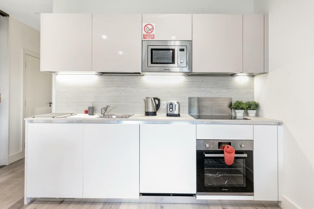 Mondial Apartments At Heathrow Harmondsworth Εξωτερικό φωτογραφία