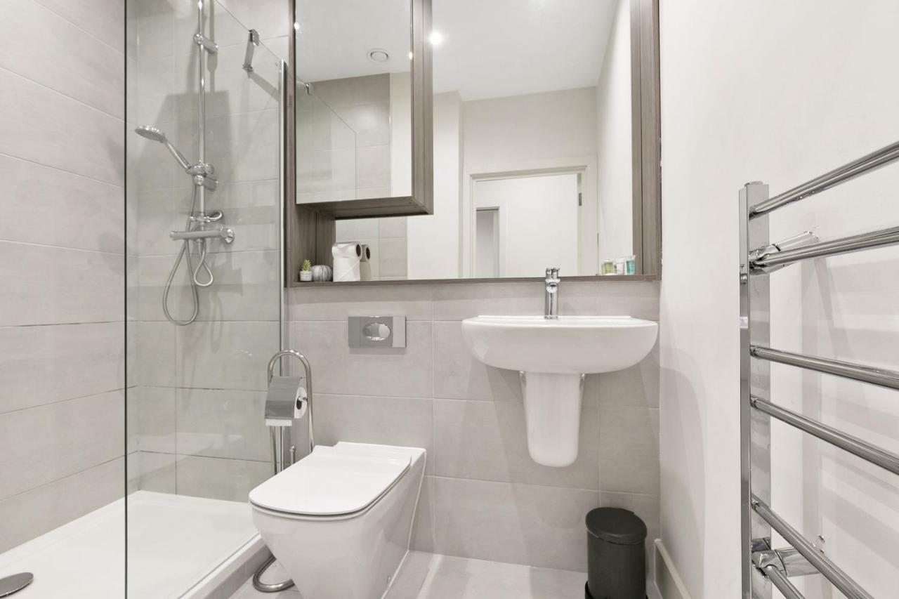 Mondial Apartments At Heathrow Harmondsworth Εξωτερικό φωτογραφία
