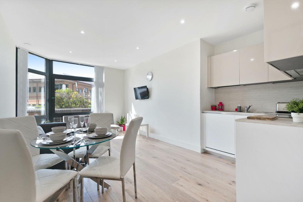Mondial Apartments At Heathrow Harmondsworth Εξωτερικό φωτογραφία