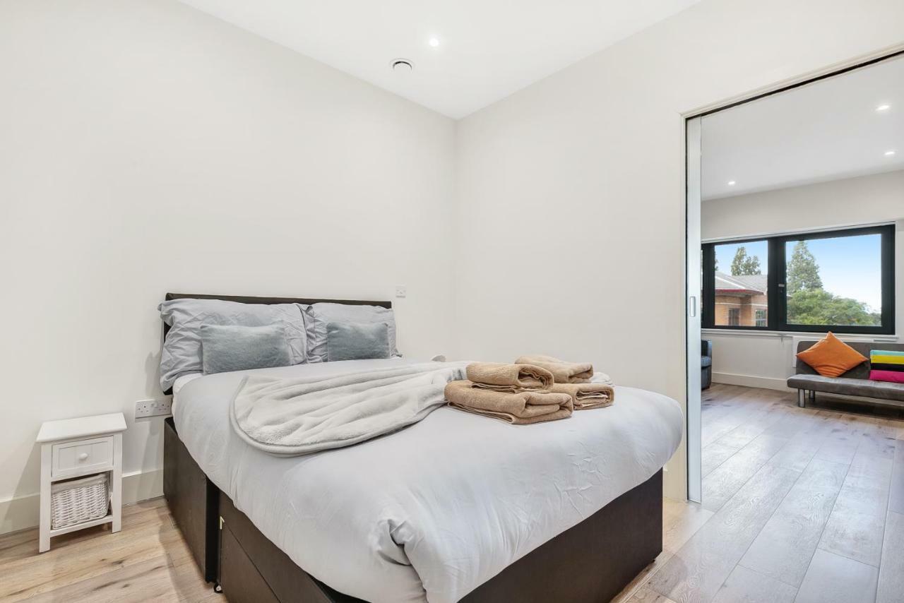 Mondial Apartments At Heathrow Harmondsworth Εξωτερικό φωτογραφία