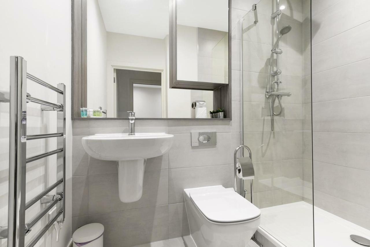 Mondial Apartments At Heathrow Harmondsworth Εξωτερικό φωτογραφία