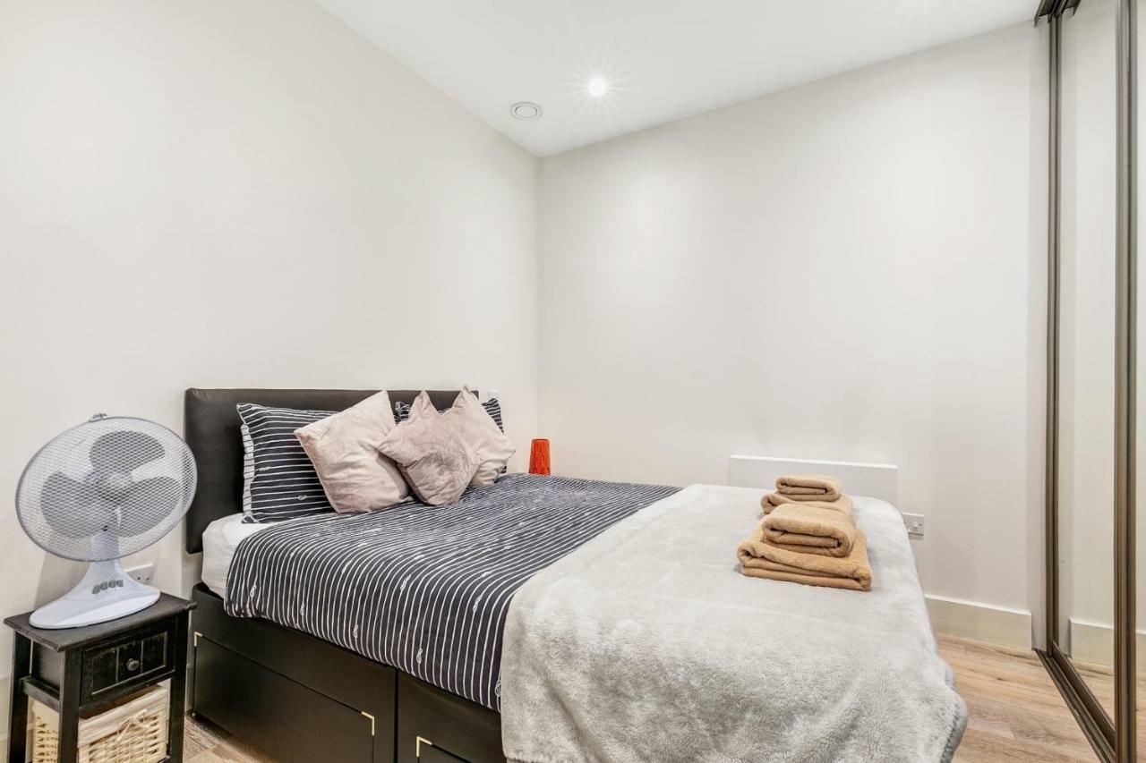 Mondial Apartments At Heathrow Harmondsworth Εξωτερικό φωτογραφία