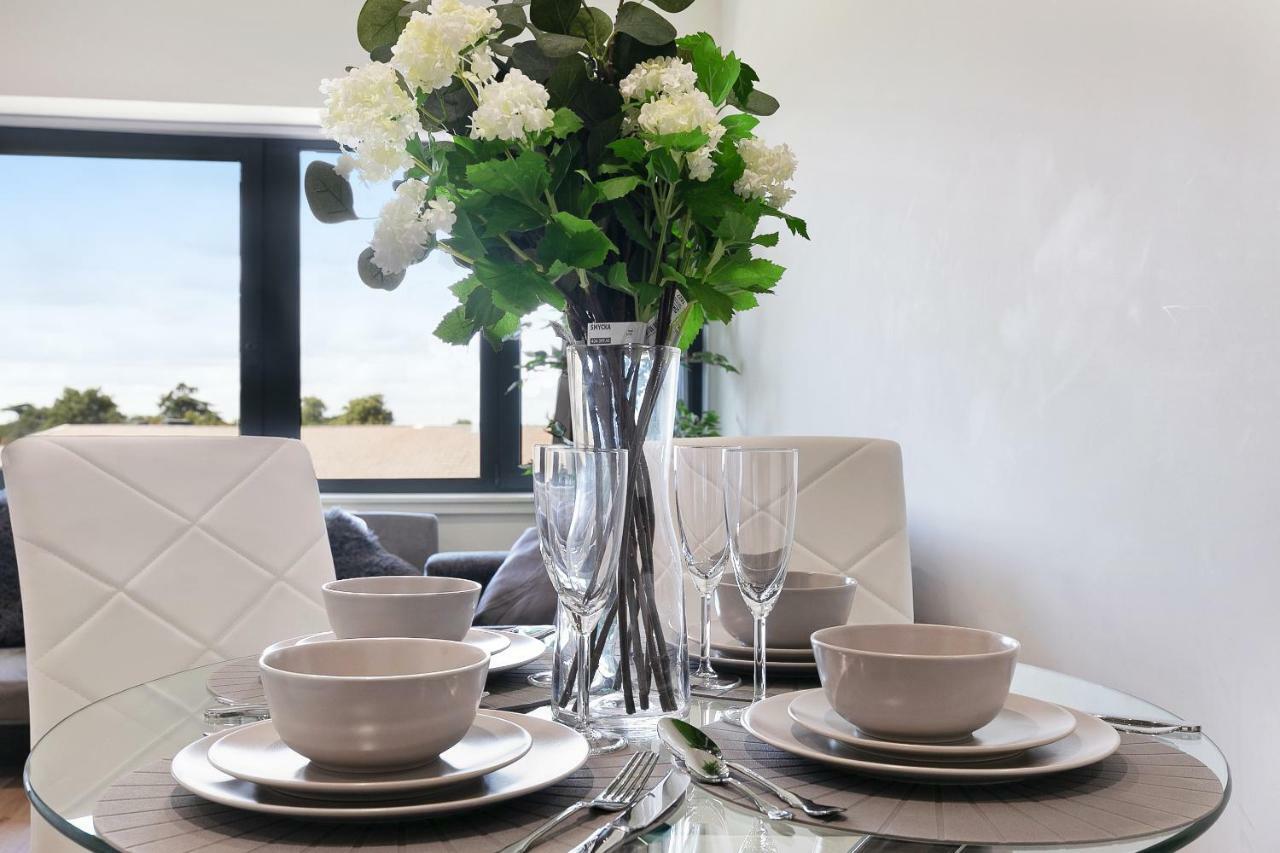 Mondial Apartments At Heathrow Harmondsworth Εξωτερικό φωτογραφία