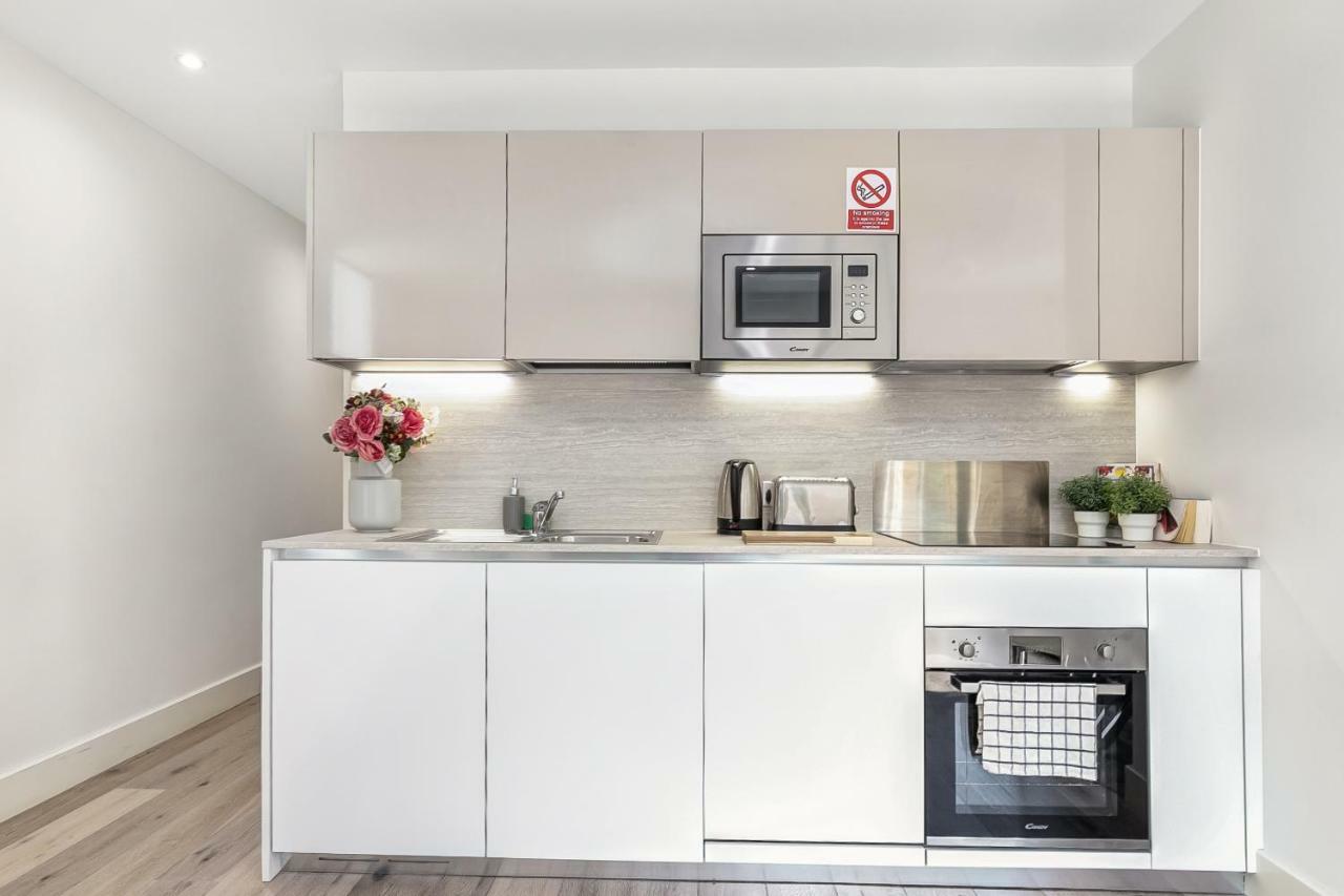 Mondial Apartments At Heathrow Harmondsworth Εξωτερικό φωτογραφία
