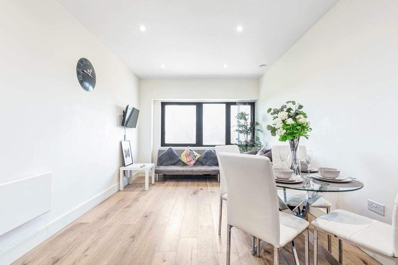 Mondial Apartments At Heathrow Harmondsworth Εξωτερικό φωτογραφία